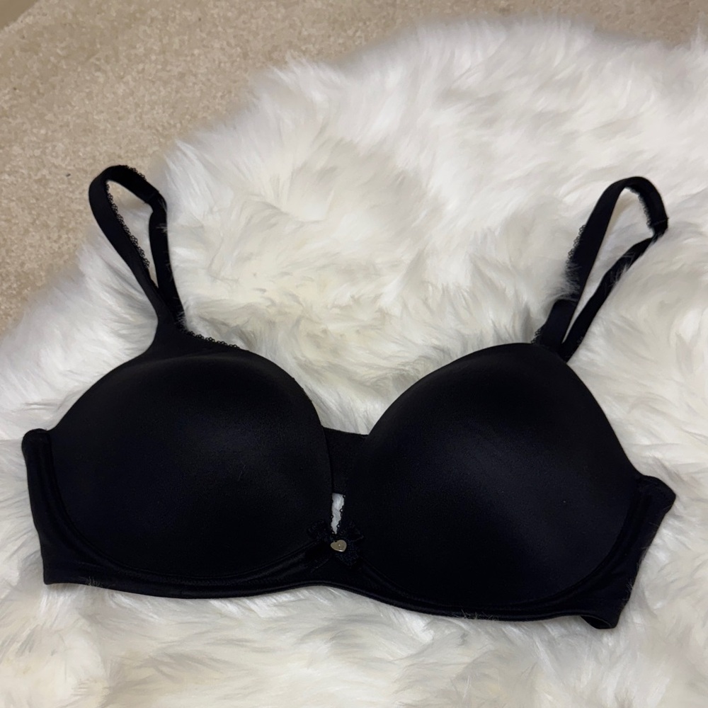 NEW Body by Victoria No Wire Bra